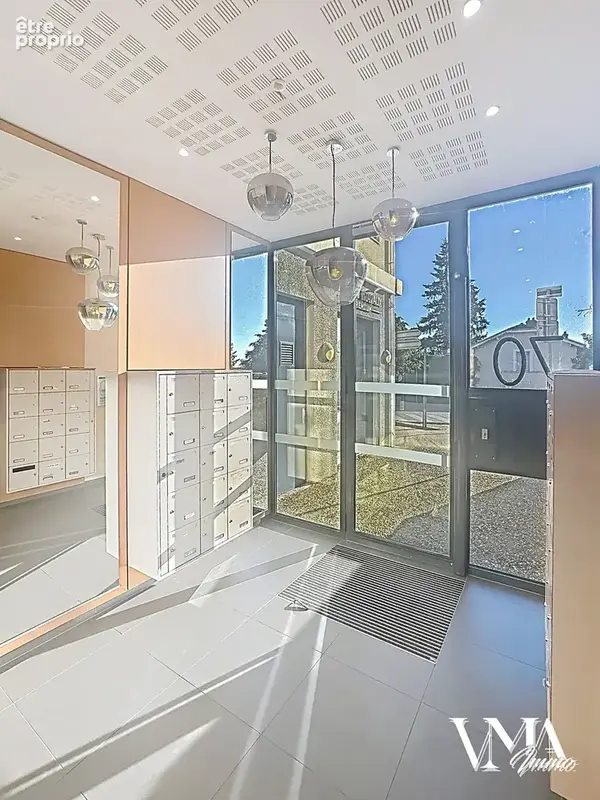 Dardilly centre , T2 de 51 m2 avec loggia - photo 8