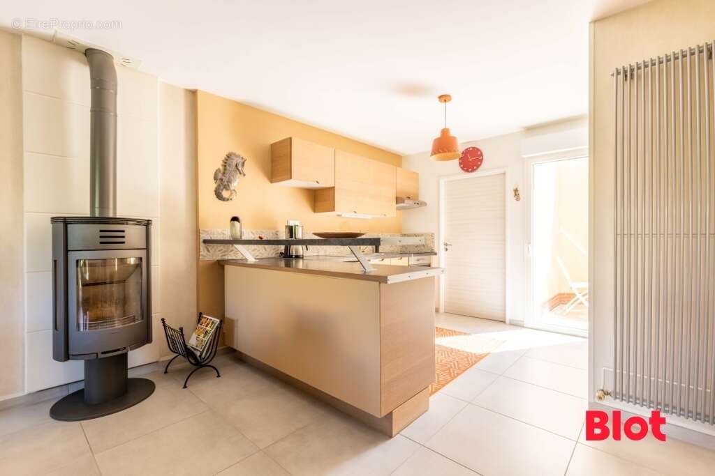 Maison à SAINT-JACQUES-DE-LA-LANDE