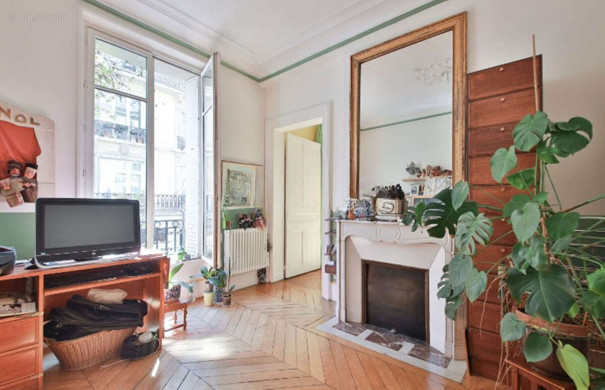 Appartement à PARIS-6E