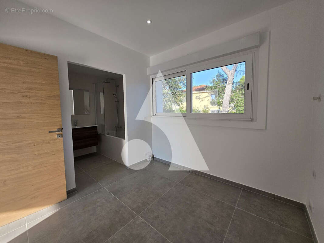 Appartement à SAINT-RAPHAEL