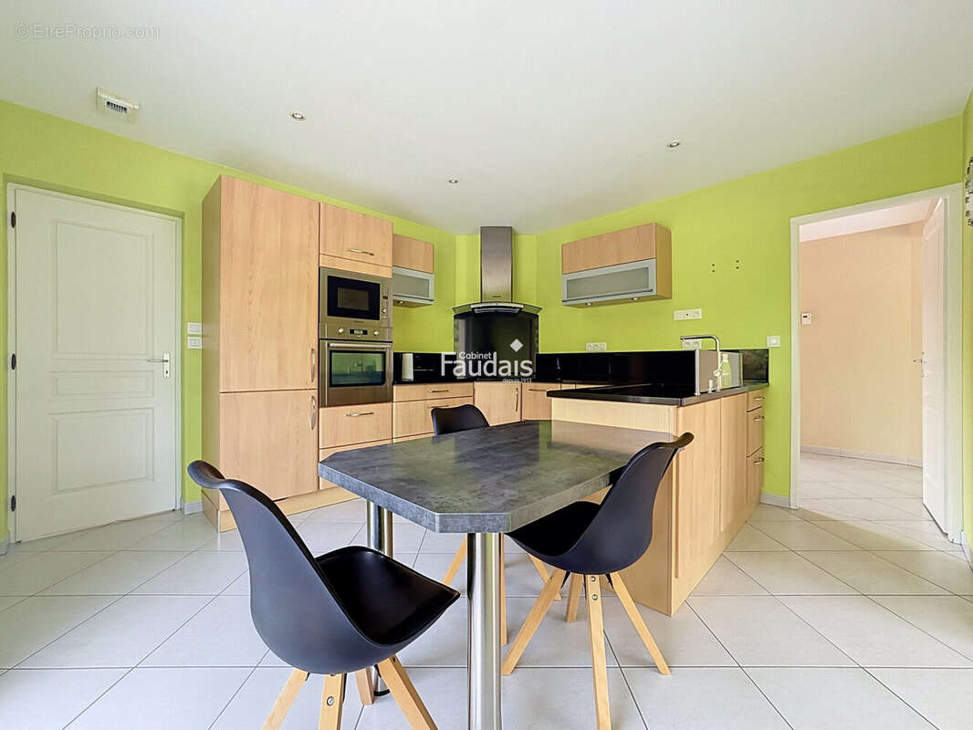 Maison 145 m² à Remilly-Sur-Lozon  - photo 5