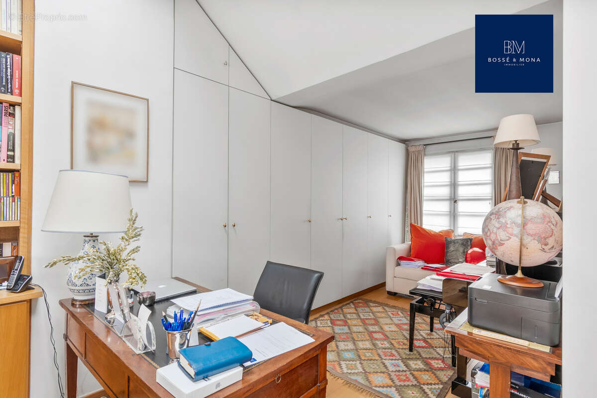 Appartement à PARIS-7E