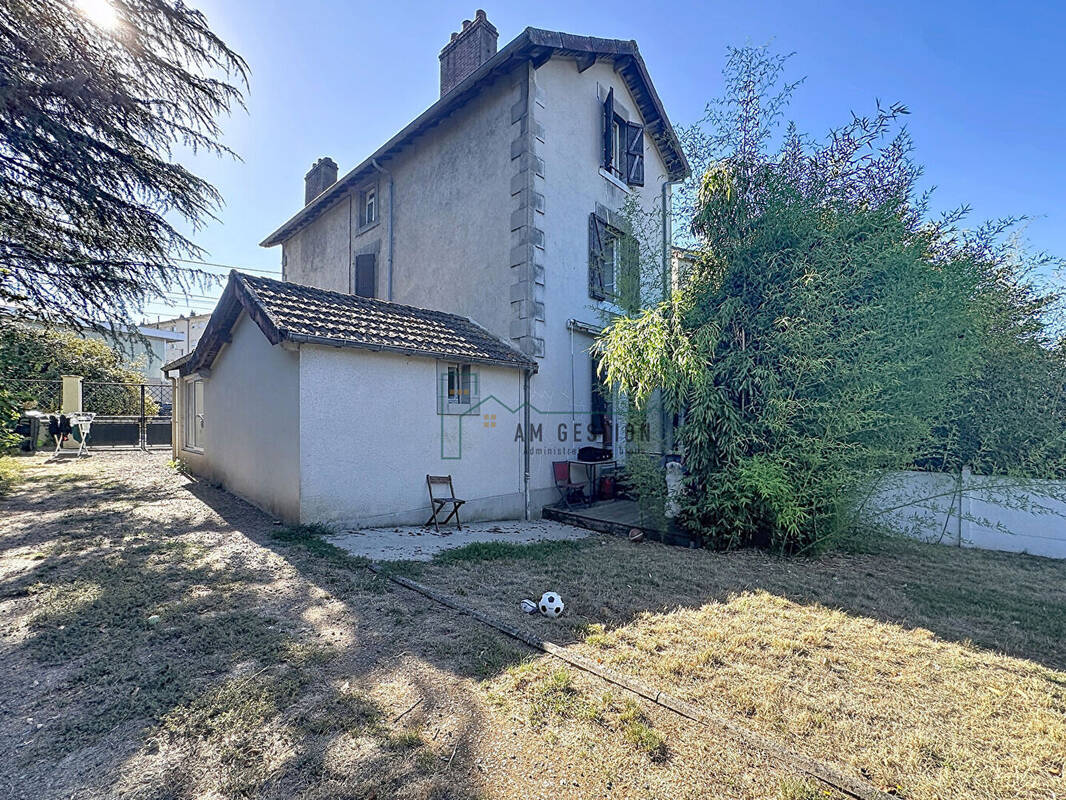 Maison à SAINT-JUNIEN