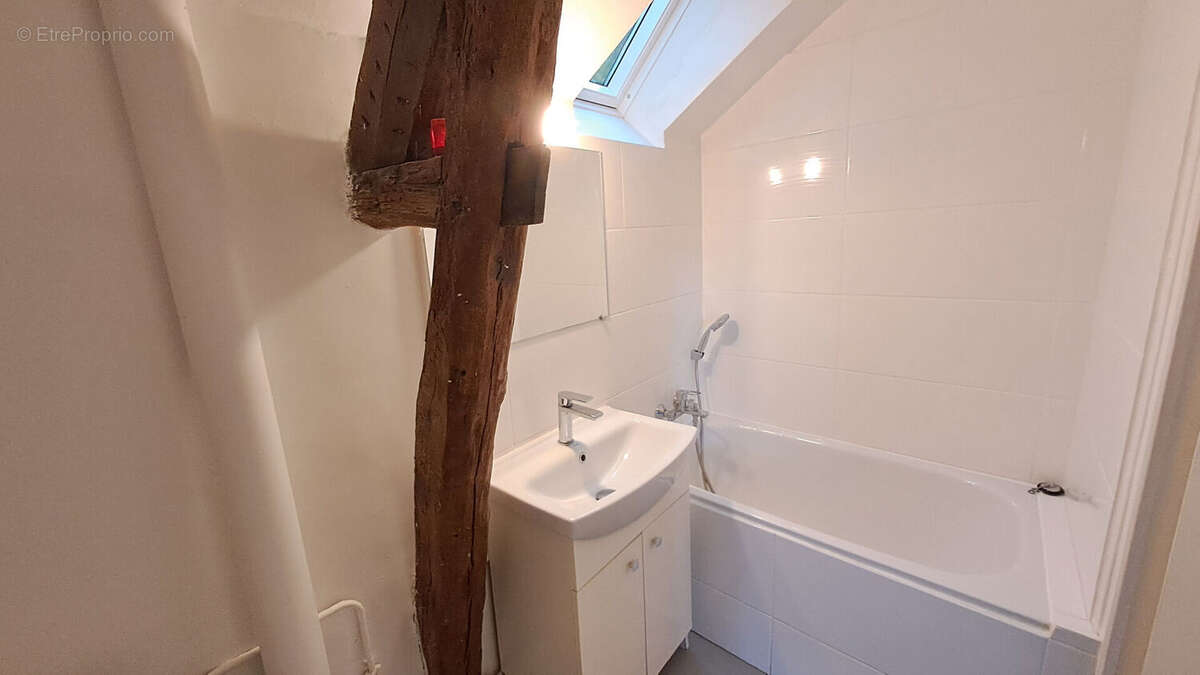 Maison à SAINT-FORGET