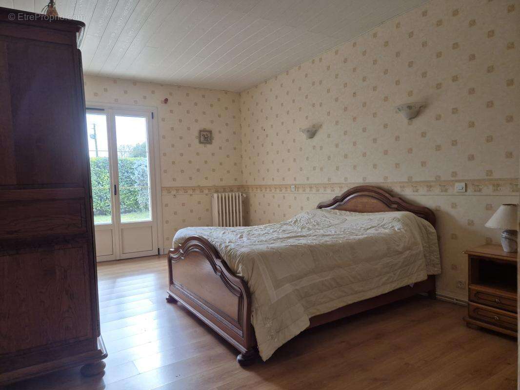 Maison à SAINT-AMANT-DE-BOIXE