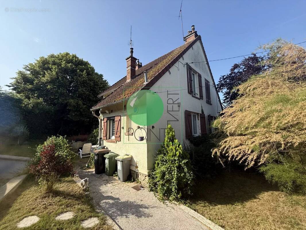 Maison à LA FERTE-ALAIS