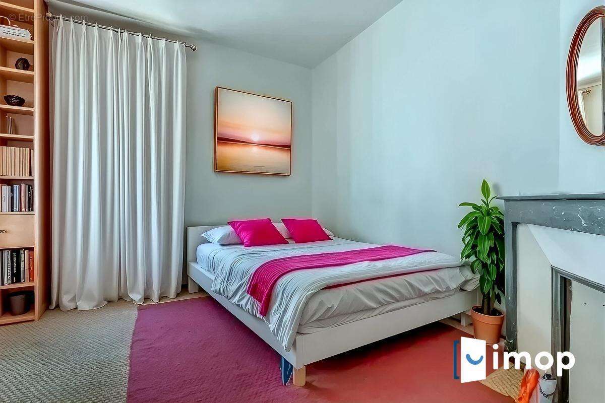 Duplex de 122m² à 2 min du Métro 13 Porte de Paris à très faibles charges - photo 4