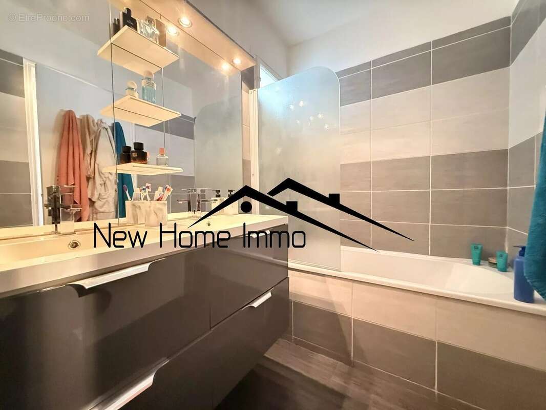 Appartement à MARSEILLE-9E