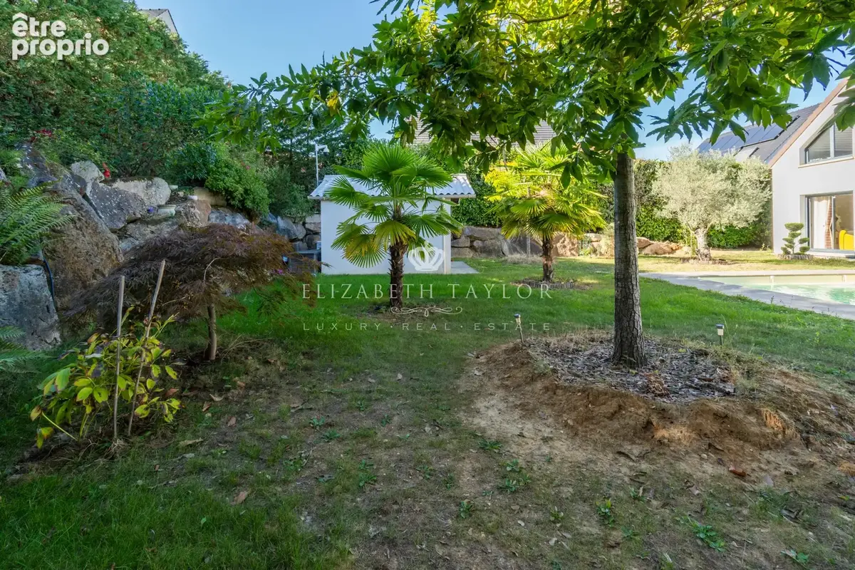 Maison contemporaine familiale de 240 m2 avec piscine sur terrain de 1 340 m2 - photo 29
