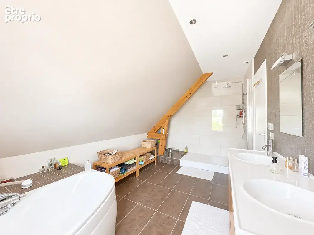 Maison 7 Pièces - 180m2 - photo 13