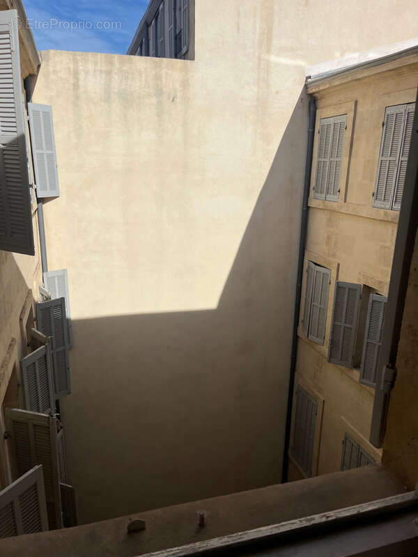 Appartement à MARSEILLE-2E
