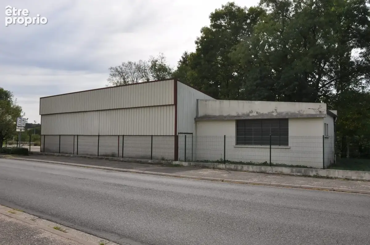Photo Parking à Lapalisse au prix de 107 000€