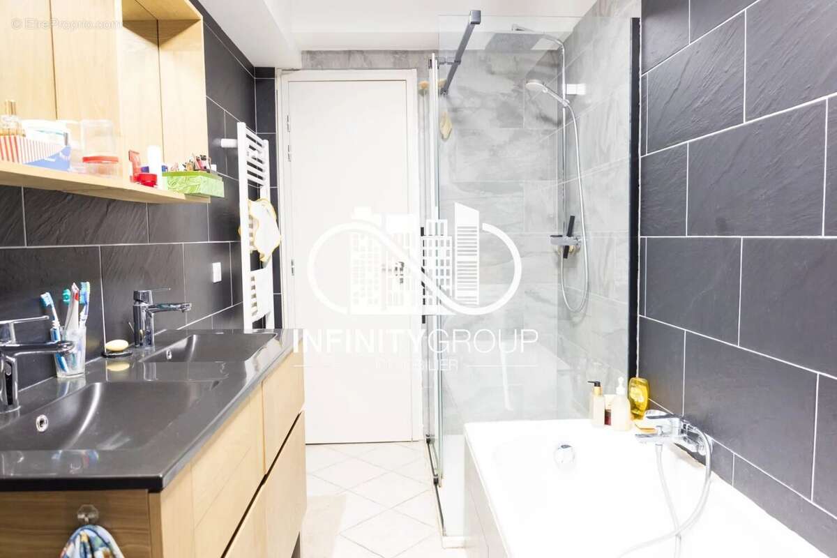 Appartement à LE CANNET