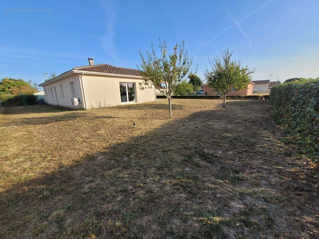 Maison à SAINTE-BAZEILLE