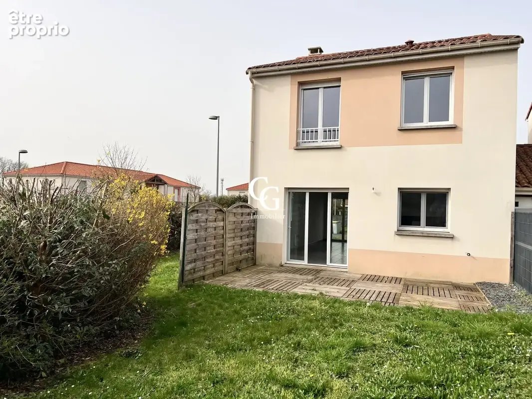 Maison 5 pièces 79 m² à vendre à Le Pellerin (44640) - photo 3