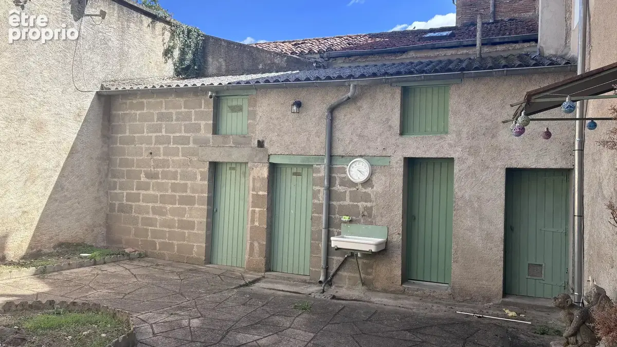 Maison renovée au centre ville de Montmorillon - photo 15