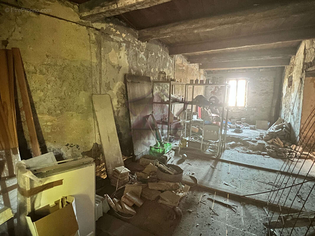 Maison à MOLIERES-SUR-CEZE