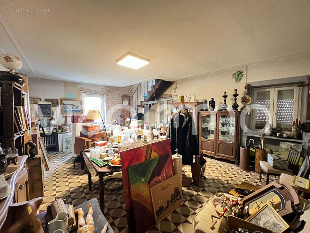 Maison à LA CLAYETTE