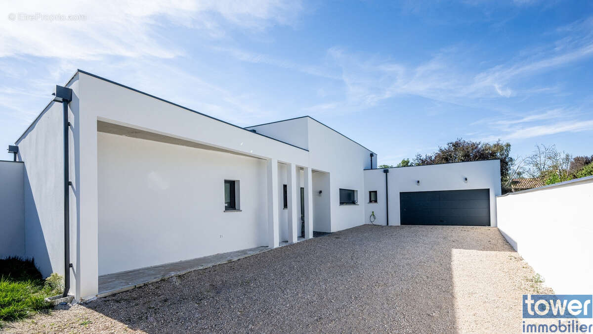 Maison à CARBONNE
