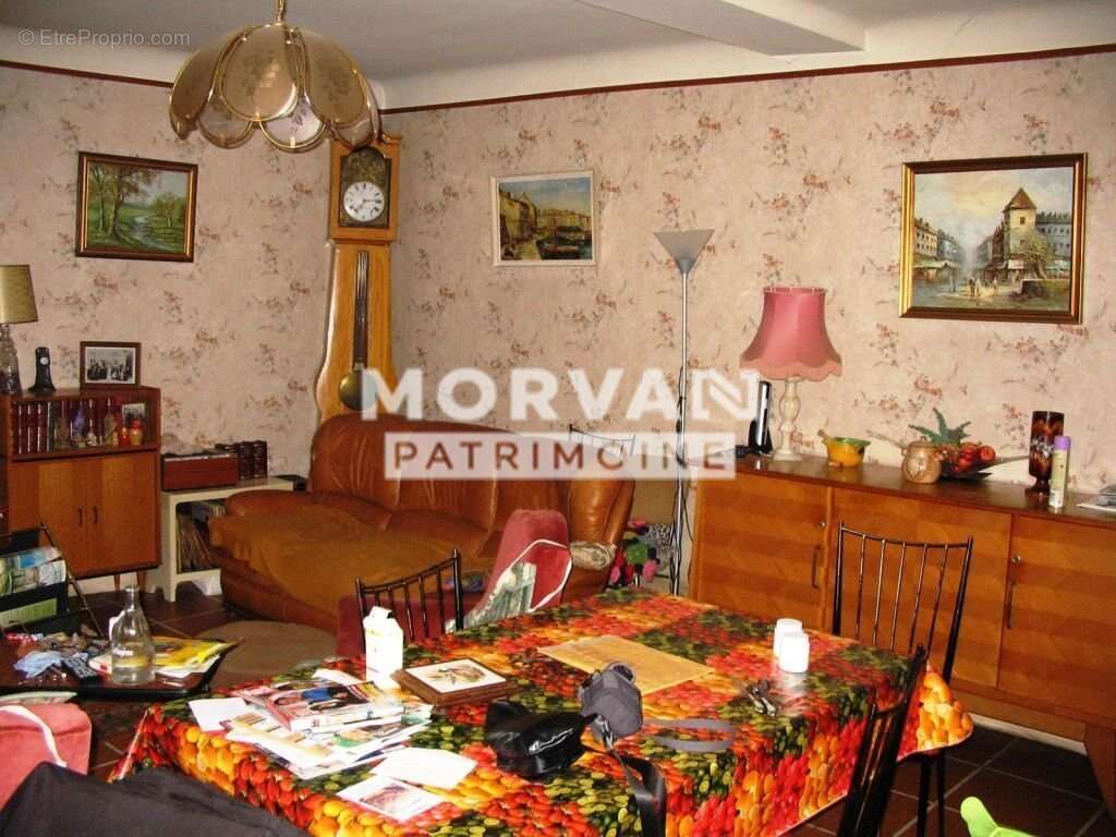 Maison à SAINT-SAULGE