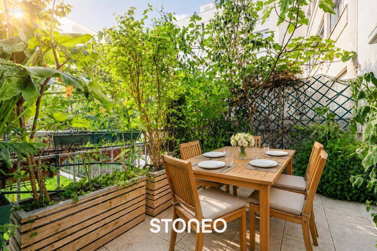 Appartement à PARIS-15E