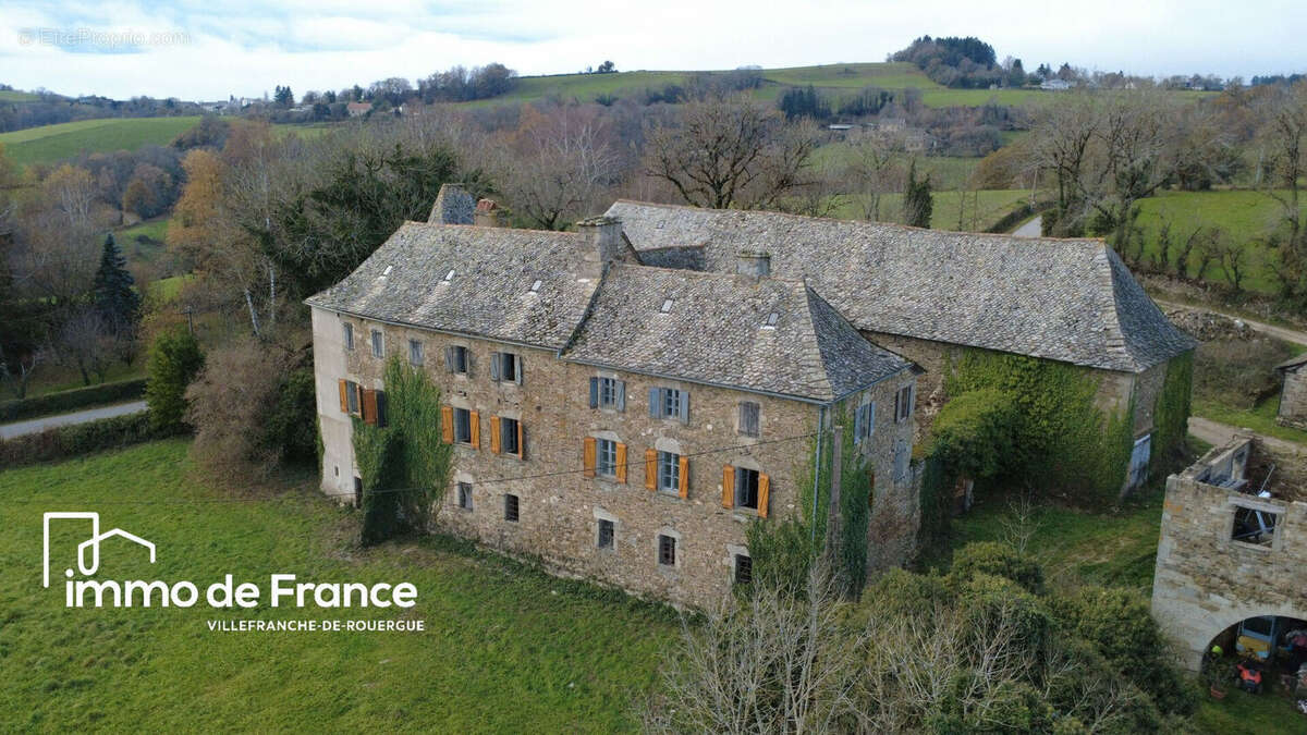 Maison à RIEUPEYROUX