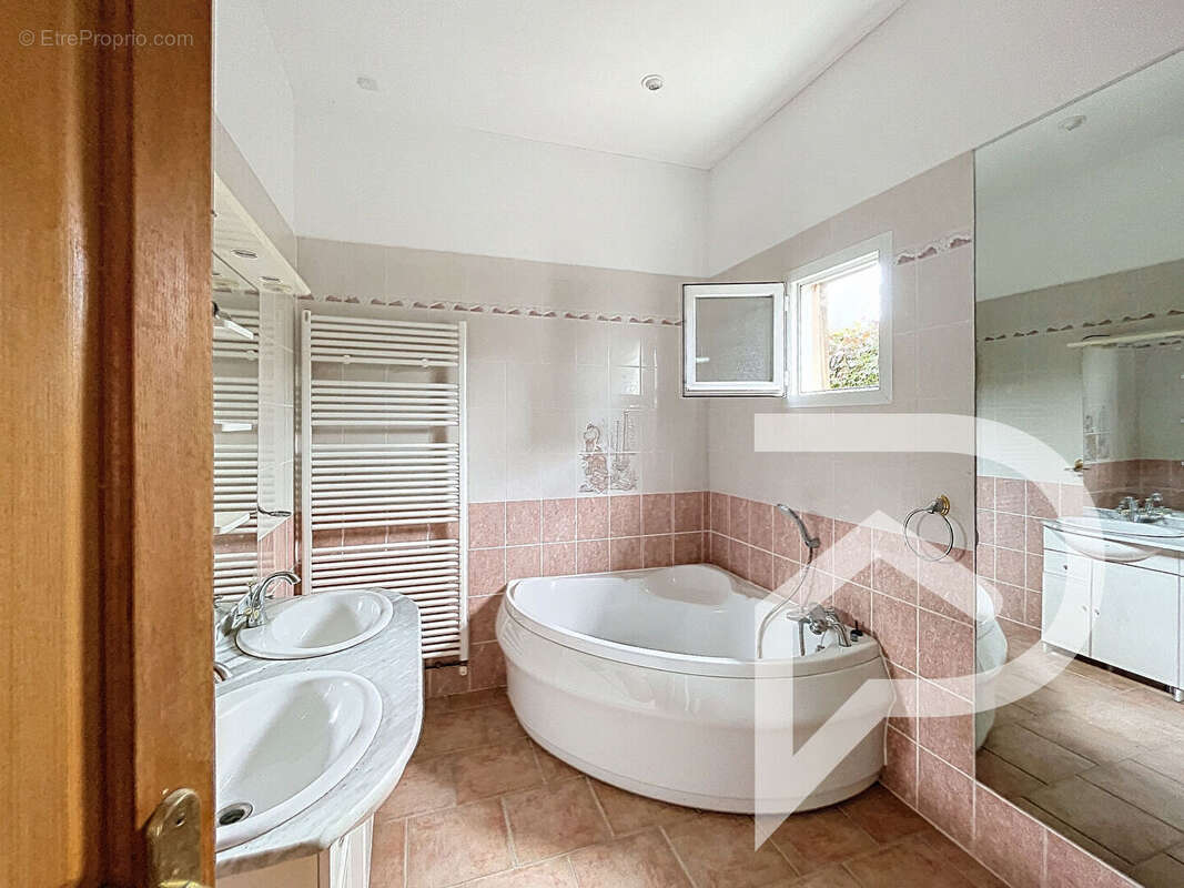 Maison à LONDINIERES