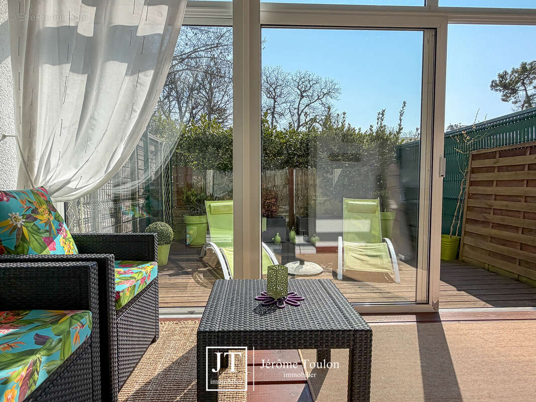 Appartement à VAUX-SUR-MER