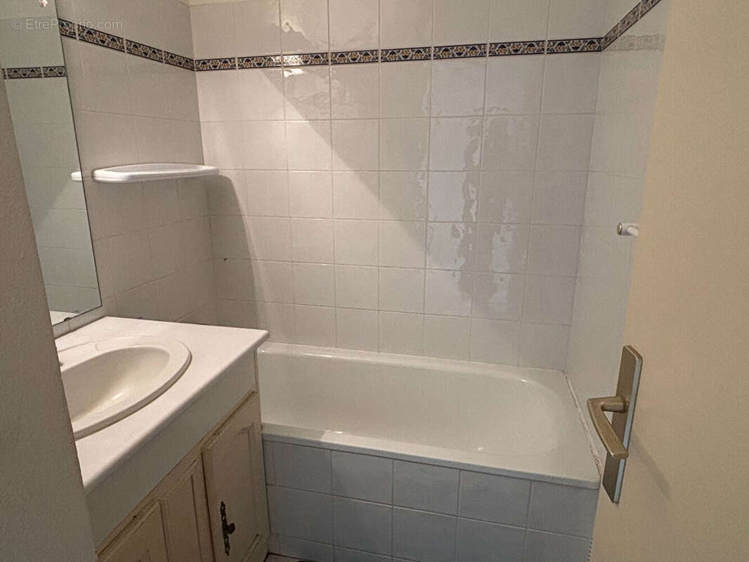 Appartement à VAUX-SUR-MER