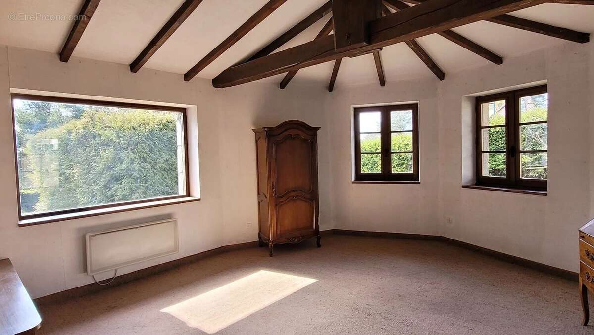 Maison à LE CHAMBON-SUR-LIGNON