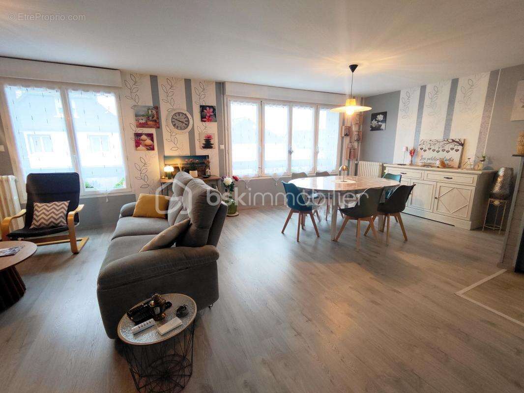 Maison en pierres rénovée – Louvigné-du-Désert (35420) – 3 chambres – 669 m² de terrain - photo 5
