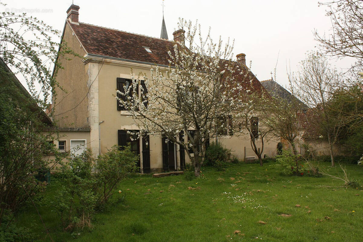 Maison à LE GUE-DE-LA-CHAINE