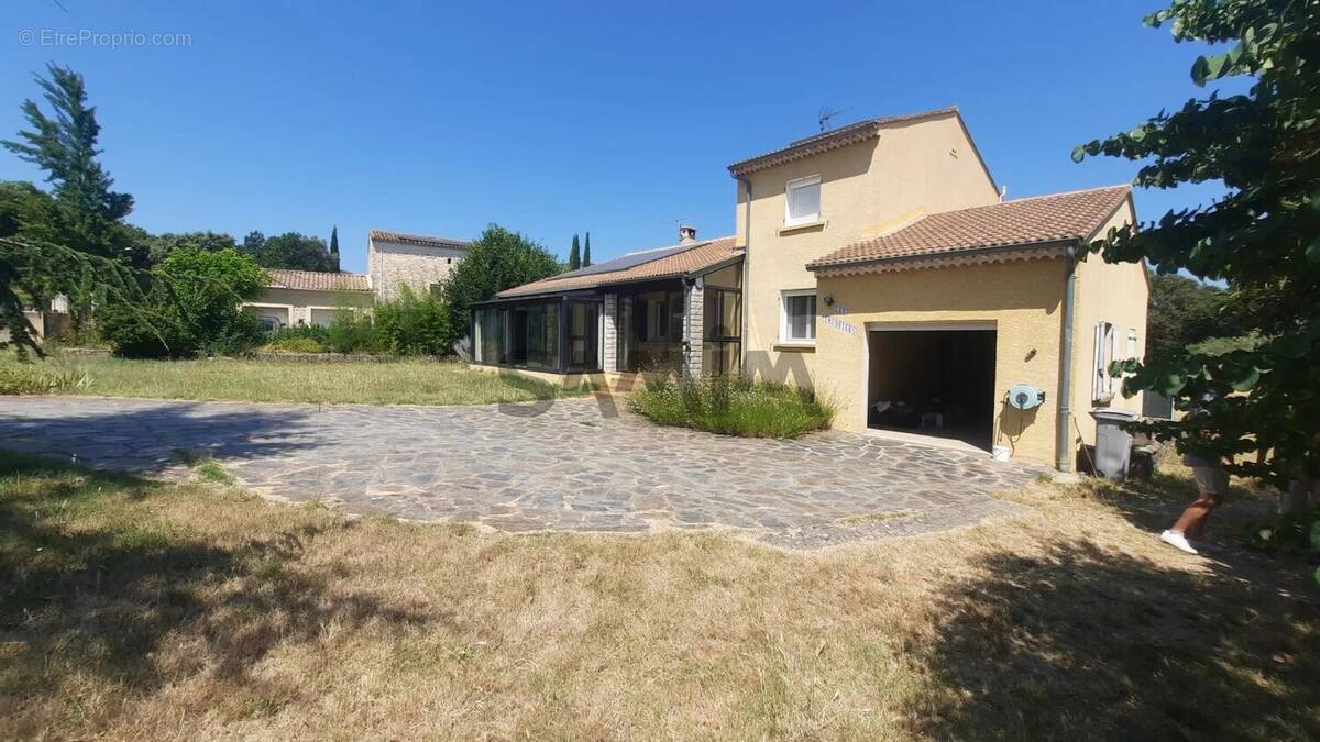 Maison à QUISSAC