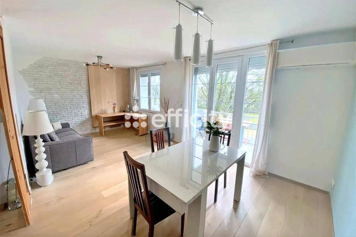 Appartement à LYON-9E