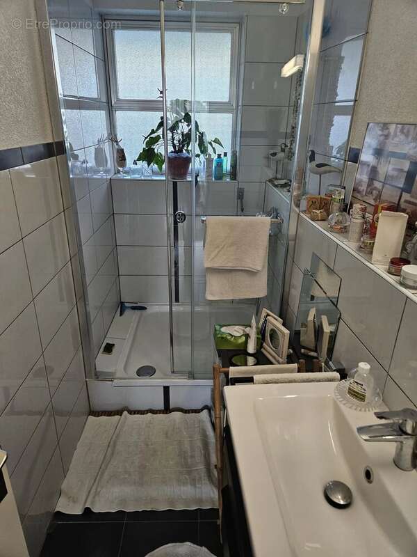 Appartement à VILLENEUVE-LOUBET