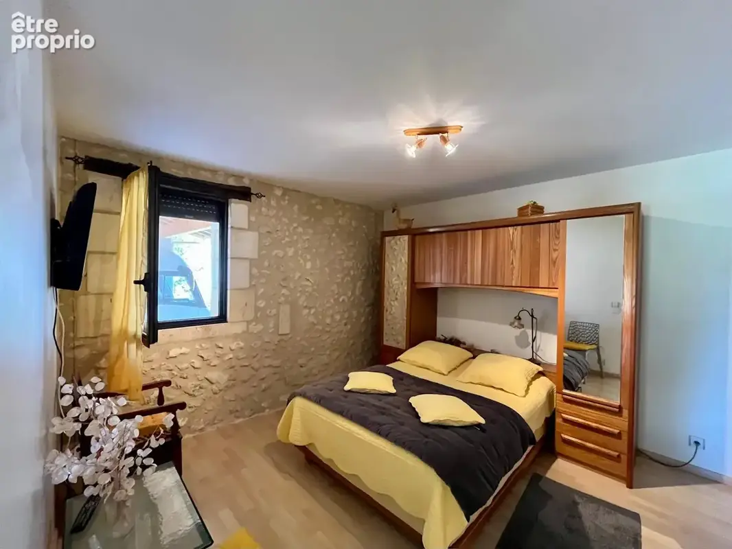 Maison en pierre de 5 chambres rénovée avec élégance et modernité - photo 15