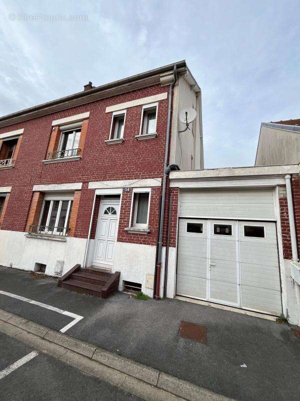 Maison à TERGNIER