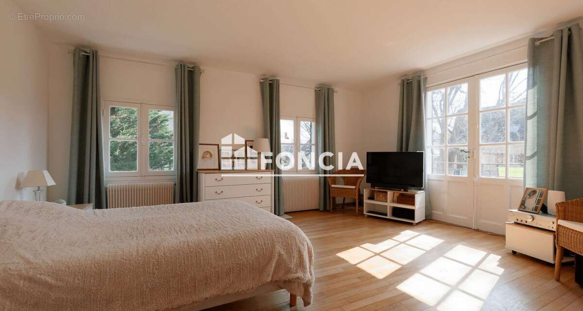 Maison à CHAMPCUEIL