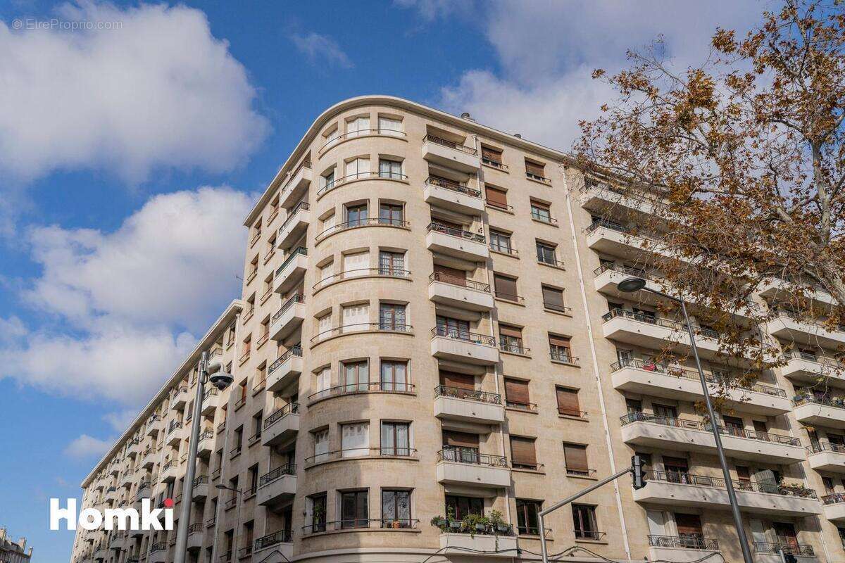 Appartement à MARSEILLE-6E