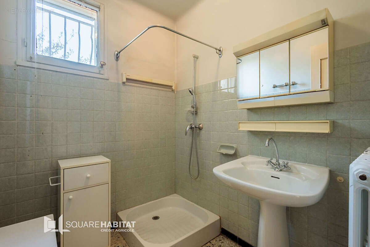 Photo 8 - Maison à ROBION