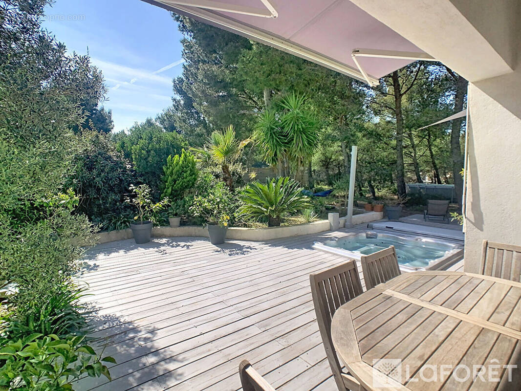 Maison à SAUSSET-LES-PINS