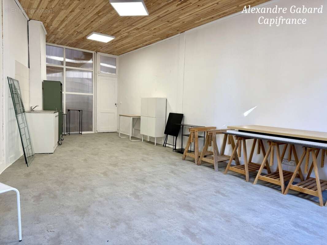 Centre ville - Immeuble en pierres d'environ 140 m² - photo 10