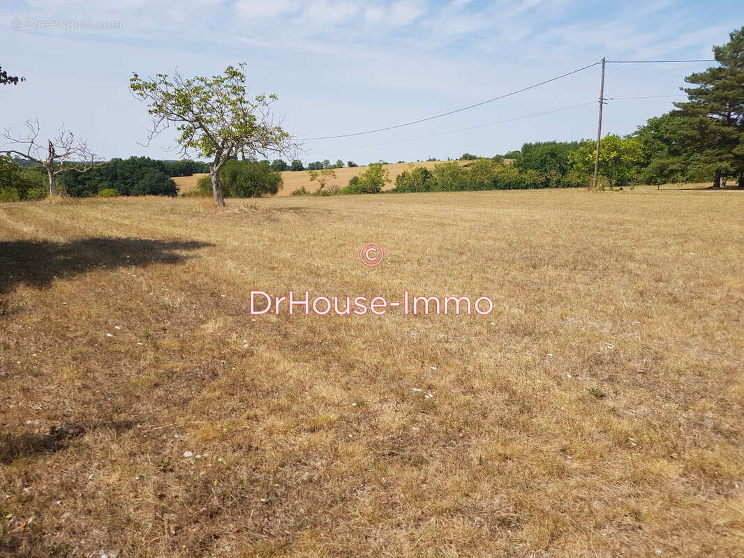 Terrain à VERTEILLAC