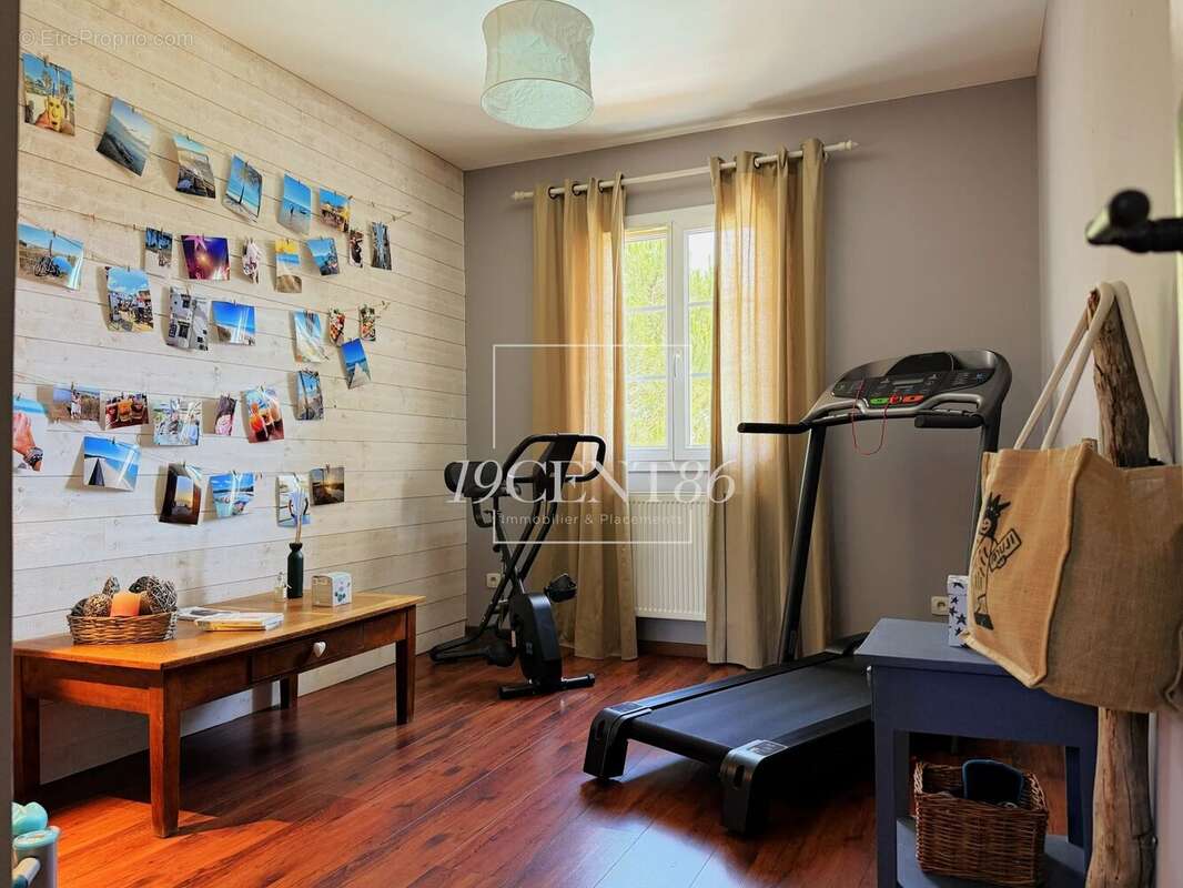Maison 125 m² à Communay  - photo 15