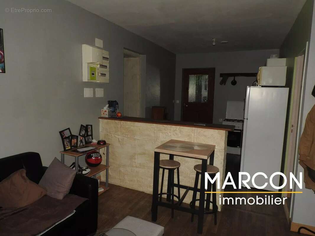 Maison à MOUTIER-ROZEILLE