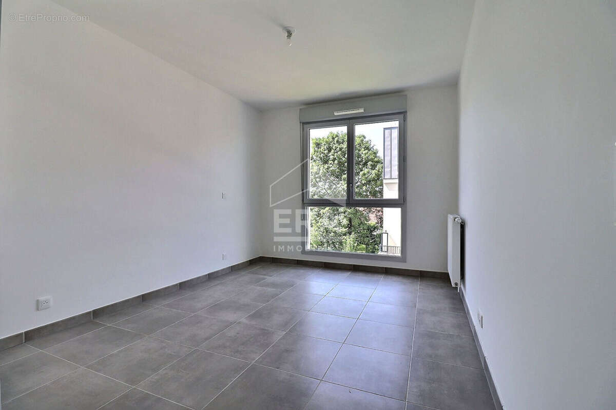 Appartement à CHENNEVIERES-SUR-MARNE