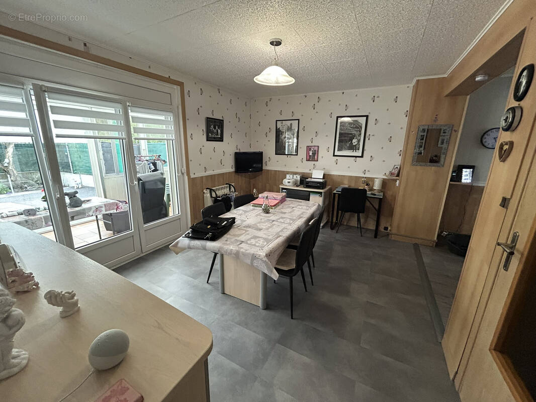 Maison à SAINT-AMAND-LES-EAUX