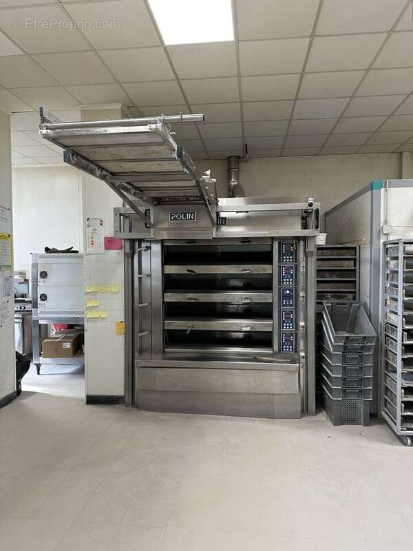 Commerce à LE VERNET