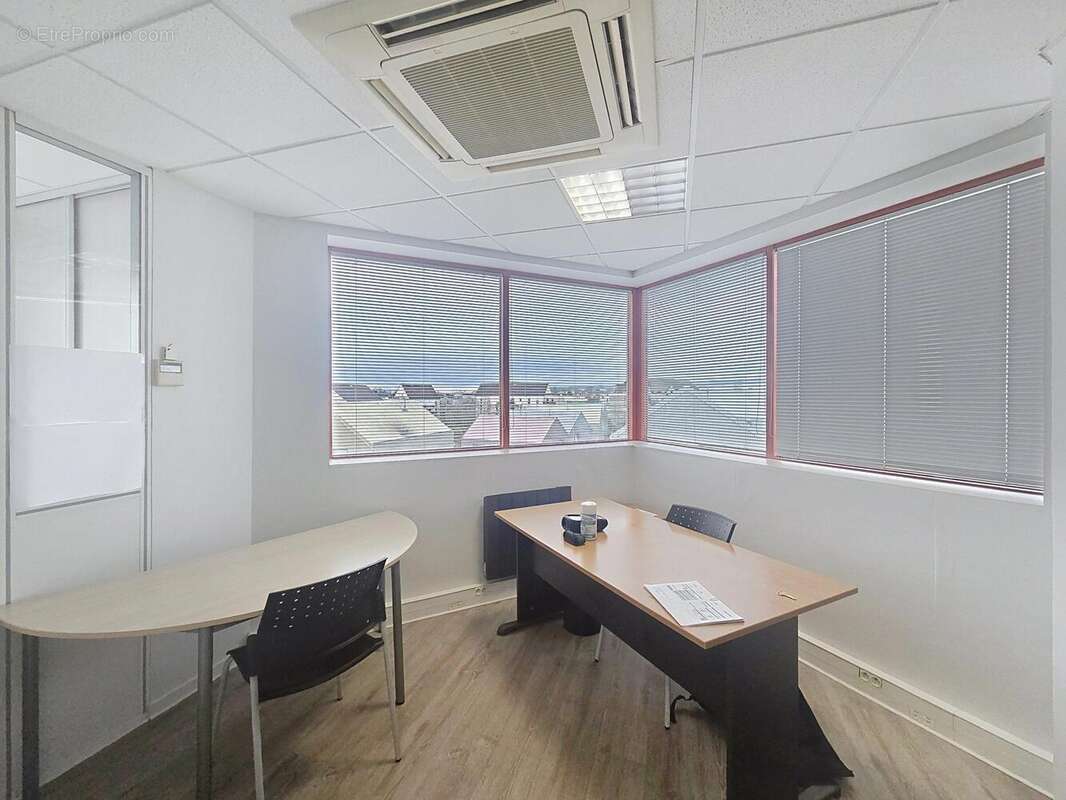 Photo 3 - Commerce à DIJON