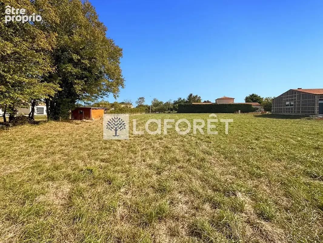 Terrain constructible 1 222 m² Mazerolles près de Pons ? Accès rapide A10 - photo 6